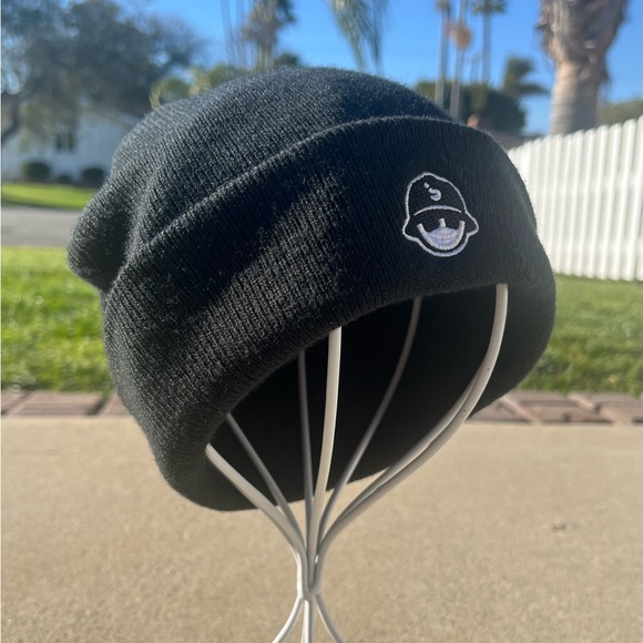 Black Knit Beanie - Picture 2 of 14
